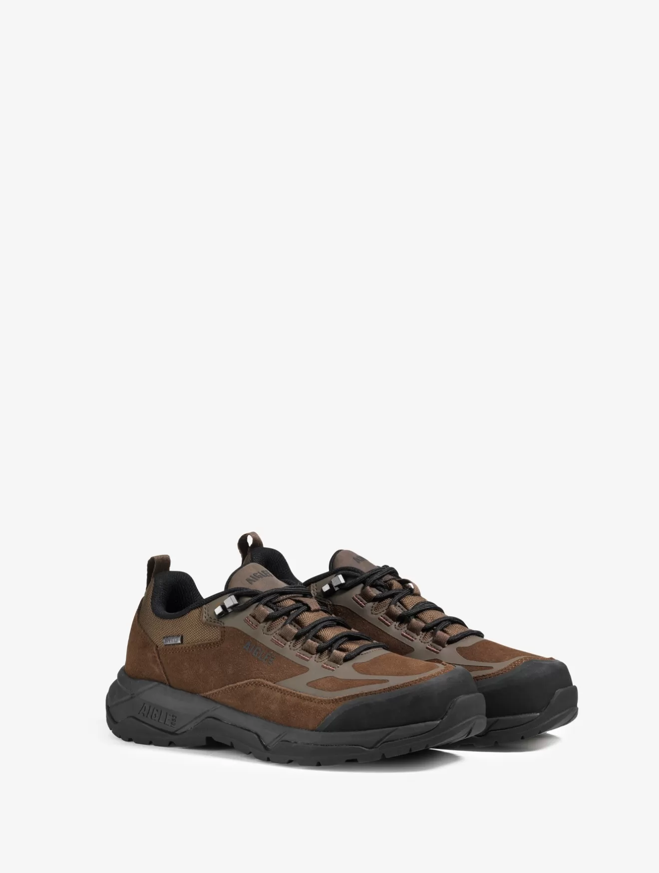 Store Aigle Chaussure De Marche Ultra Legere Avec Membrane Impermeable. Dark Brown